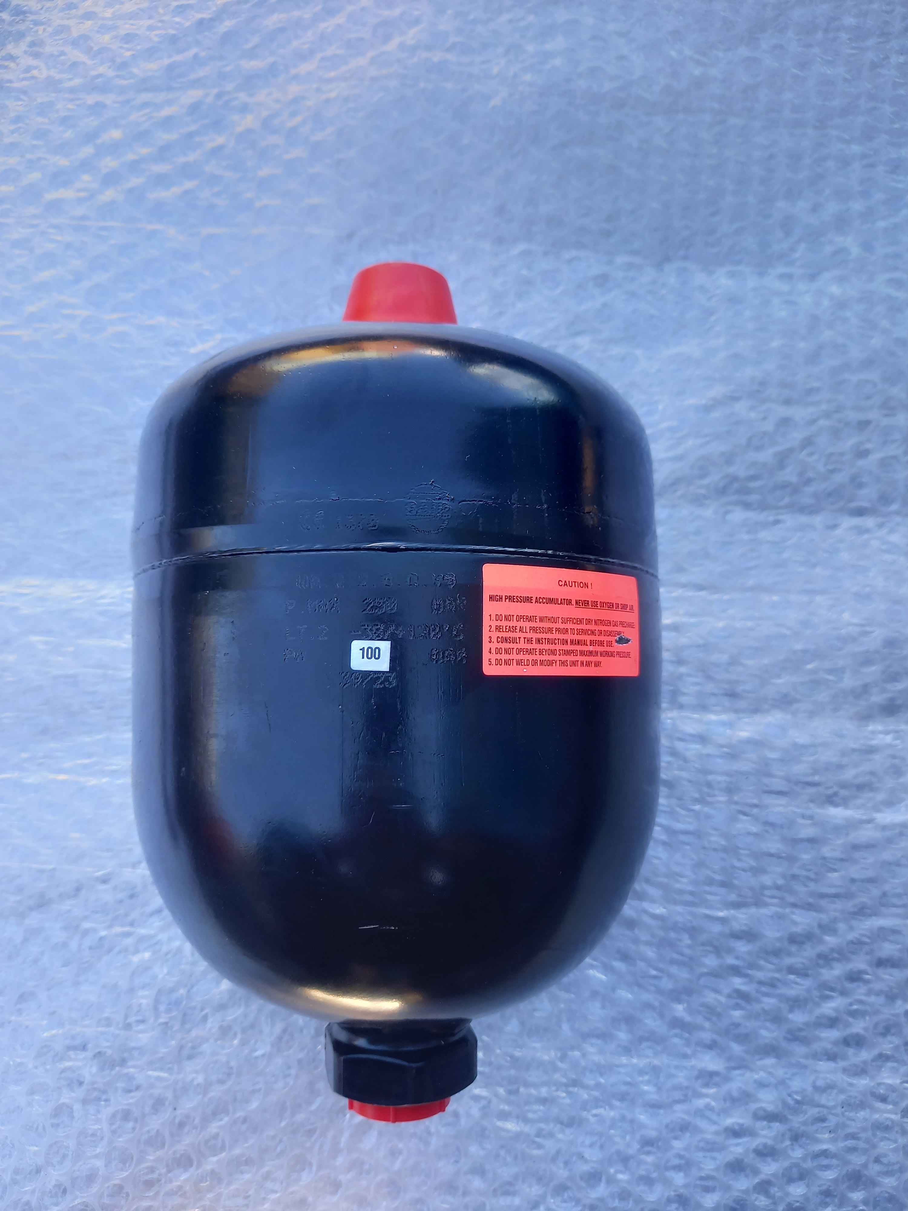 WA.2.2.8.O.Y9.A.250 SAIP Италия Пневмогидроаккумулятор (сварной, V=2 L, -30 +120°C, G3/4", Pmax 250 bar)