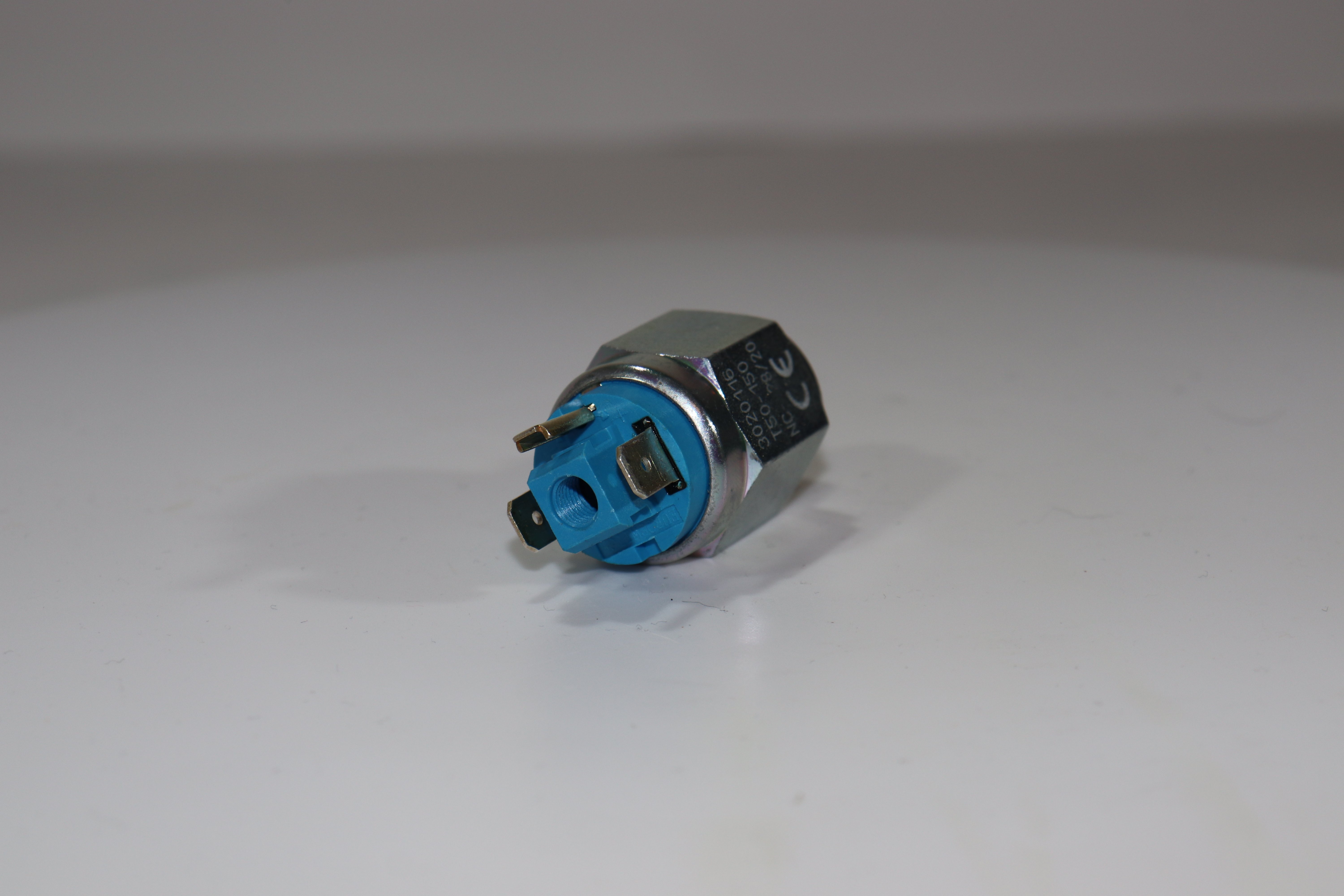 Датчик давления Euroswitch 3020116 (NC, 1/8' BSPT (конич.), диапазон 50-150, NBR)
