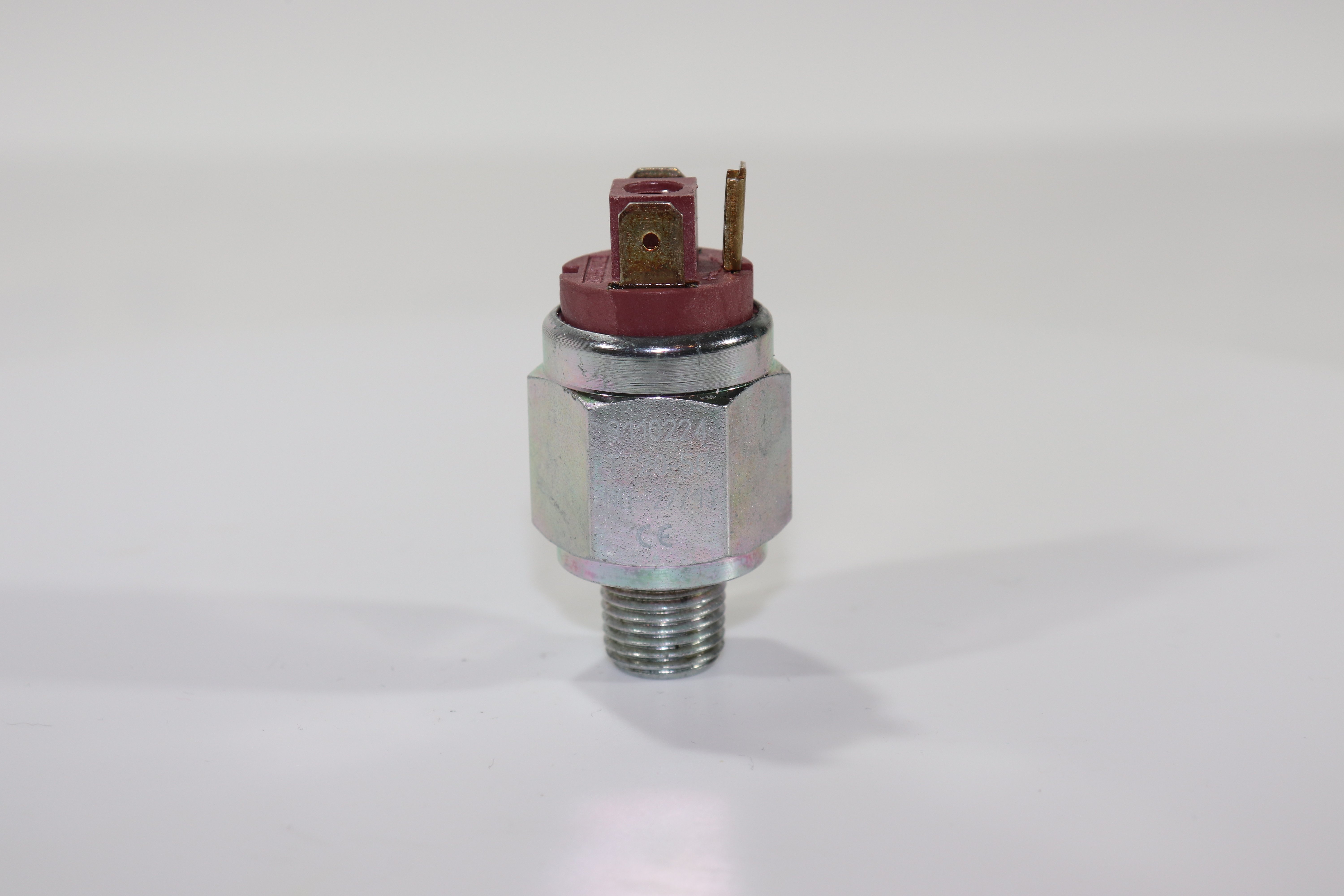 Датчик давления Euroswitch 3110224 (NO, 1/4' BSPT (конич.), FKM - VITON, диапазон 20-50)