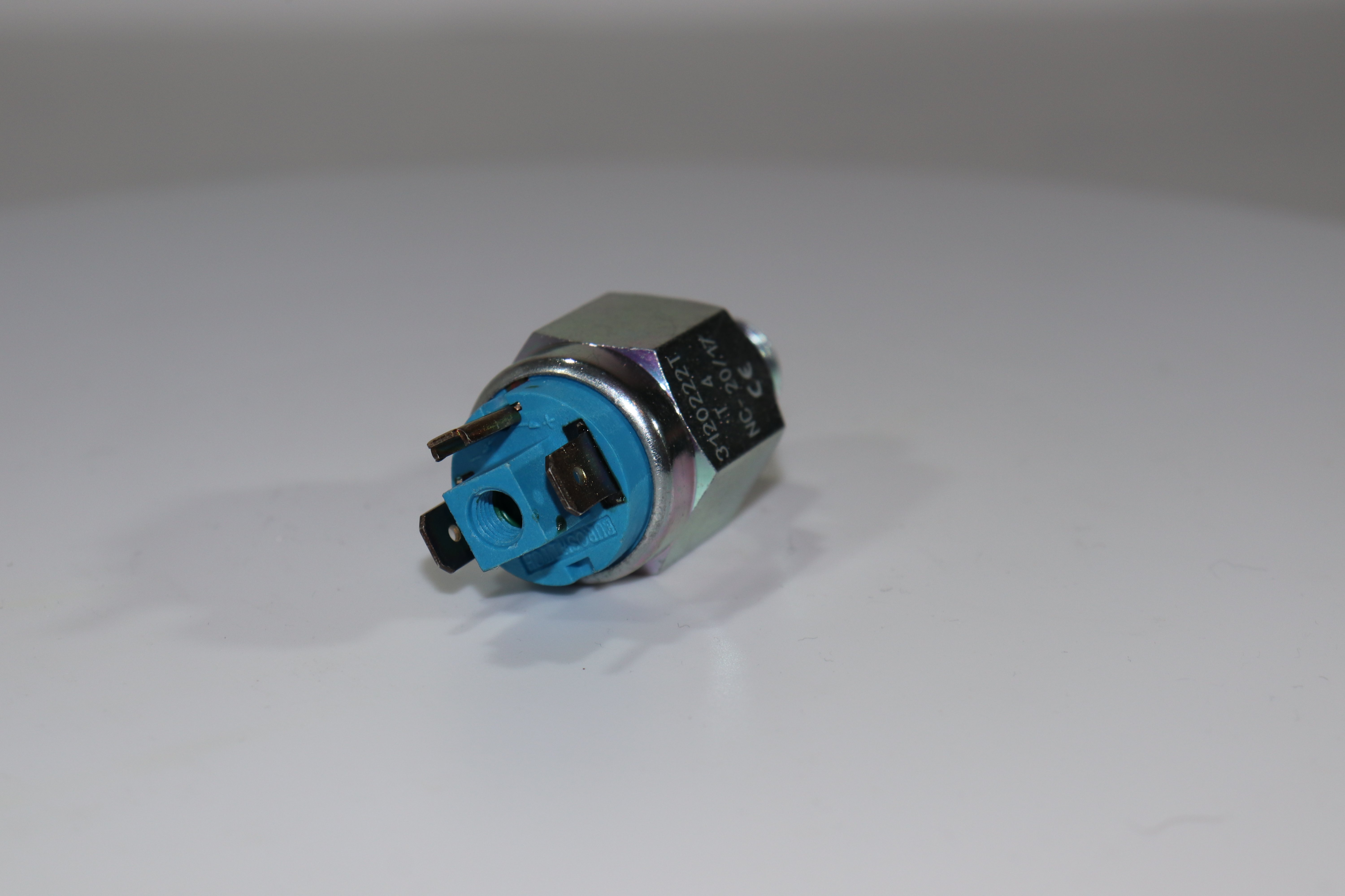 Датчик давления Euroswitch 3120222 T4S (NC- нормально-закрытый, 1/4'' BSPT (конич.), FKM - VITON, диапазон 1-10 bar.)