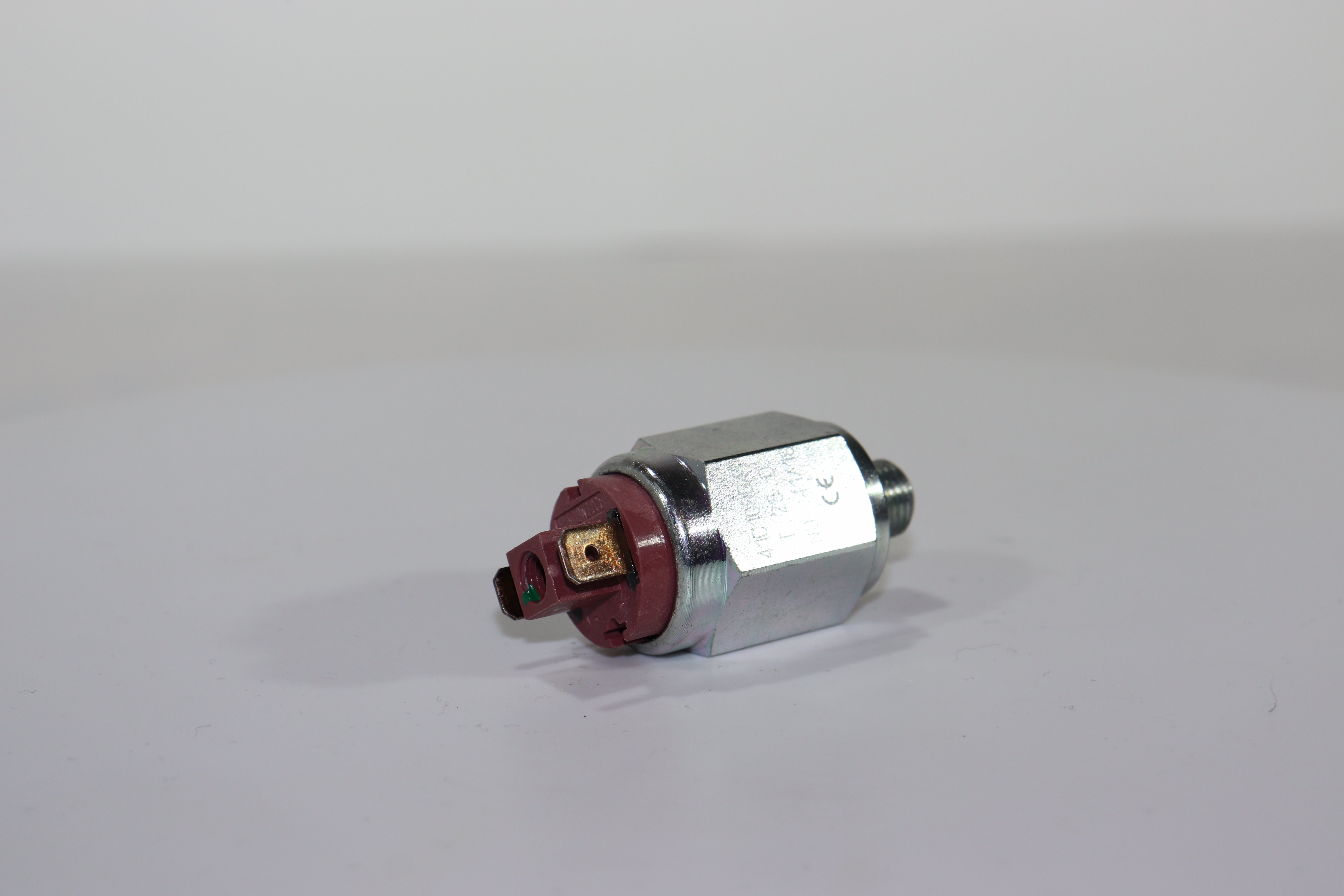 Датчик давления 41C10864 T25D (NO, М10х1 (конич.), HNBR, диапазон 20-50 bar, настроенный на 25 bar) Euroswitch