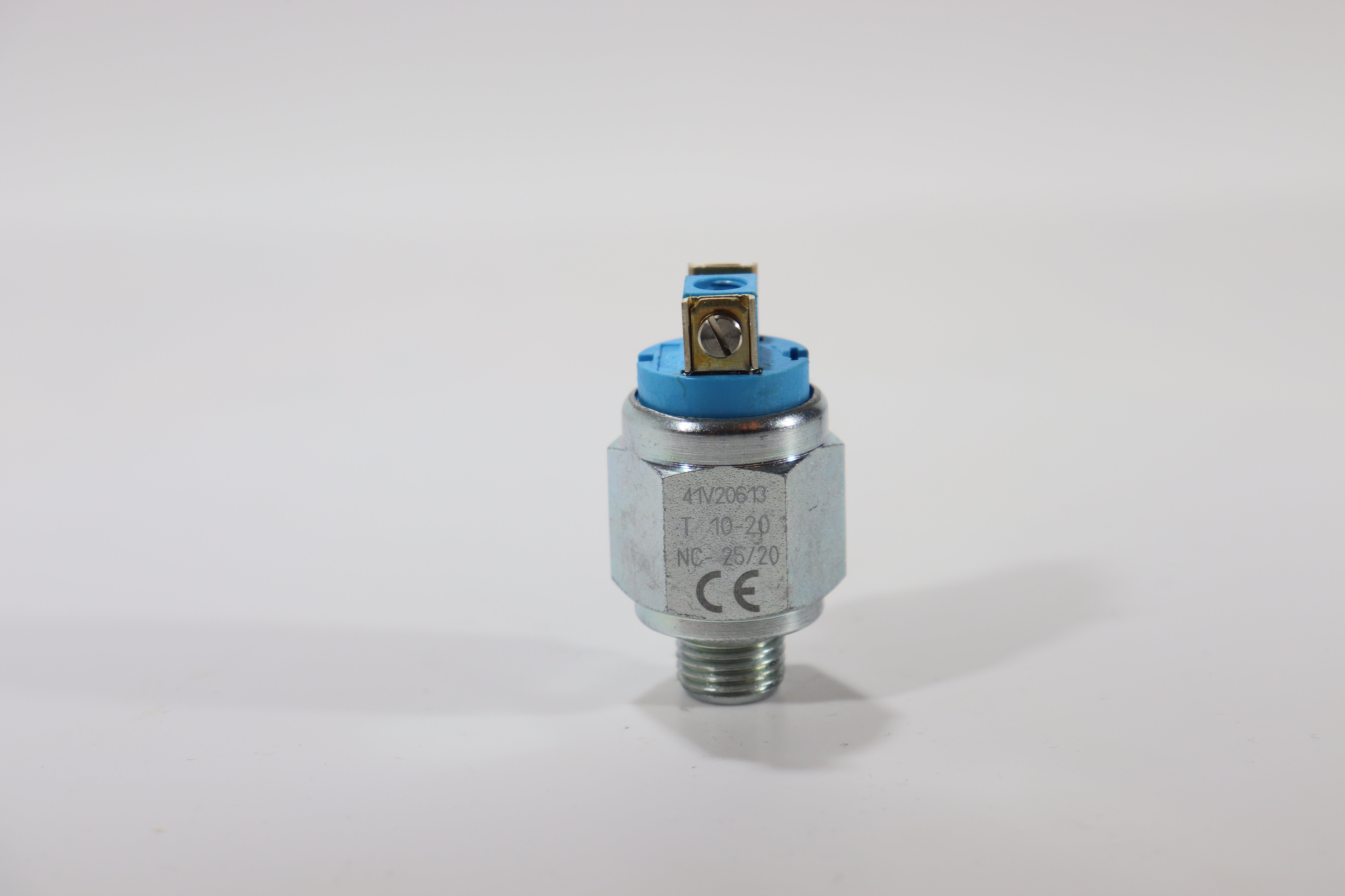 41V20613 (NC, 1/4' BSPP (цилиндр.), HNBR, диапазон 10-20 bar) Датчик давления Euroswitch